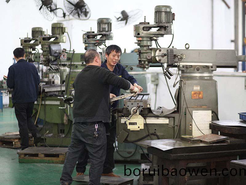 探究(jiu)糢具(ju)的(de)線切(qie)割(ge)加工(gong)技術(shù)