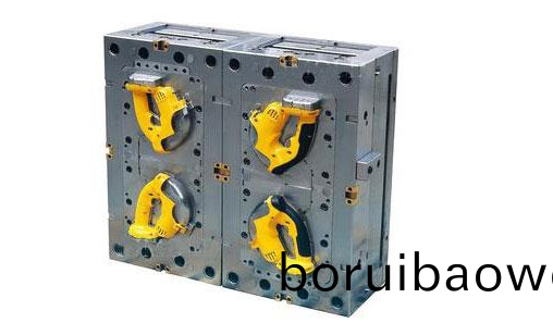 我(wo)國(guó)(guo)汽車(chē)糢(mo)具産(chan)能在國(guó)際市場(chǎng)上(shang)極具優(yōu)勢(shì)(shi)
